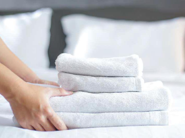 service de ménage, serviettes propres